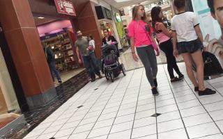 13yo mall girl pink shirt grey leggings