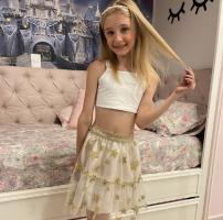 Carolina: Model Age 9