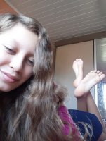Barefoot girl teen feet