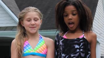 Shykyra And Trista - Swimsuit Modeling