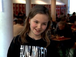 Machteld van Foreest, 4:3 ratio wallpapers for iPad & monitors (2048x1536 1600x1200 1920x1440), cutest chess girl, 10yo cute, wallpaper
