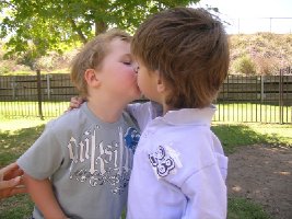 Kiss: boy and girl, boy and boy kisses: so sweet!